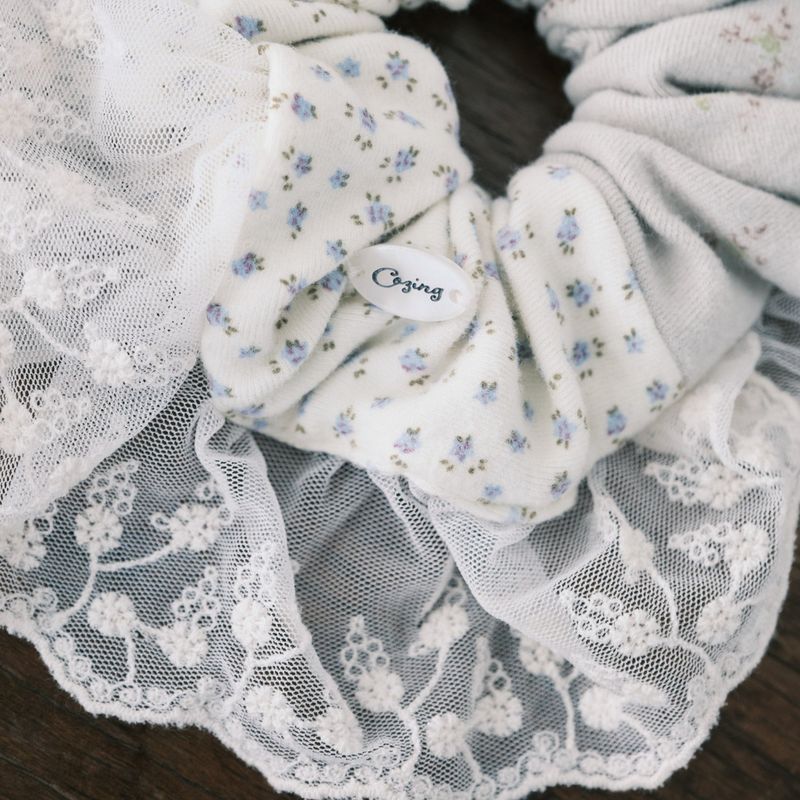 Lace scrunchie_mint cream