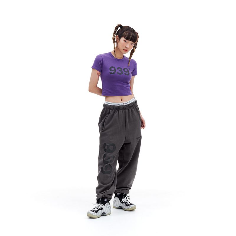 939 LOGO CROP TOP (PURPLE)
