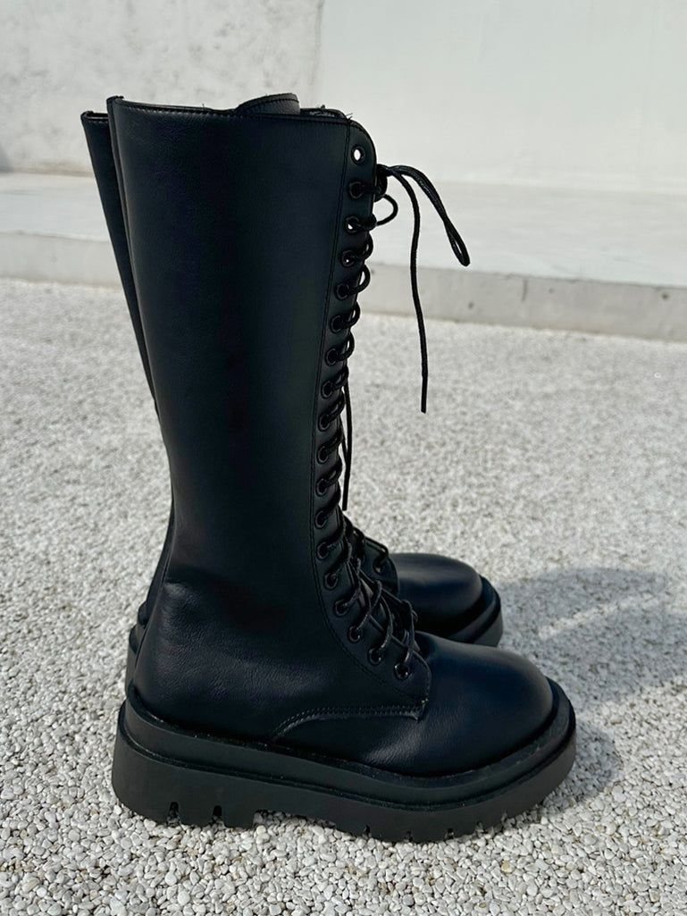 LONG LEG LACE-UP OVERSOLE LONG BOOTS