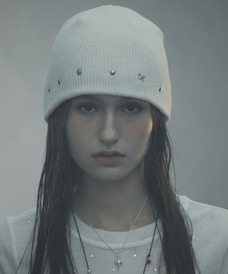 XANADU(ジェナドゥ)の「EDDY STUD BEANIE_WHITE(Hats)」