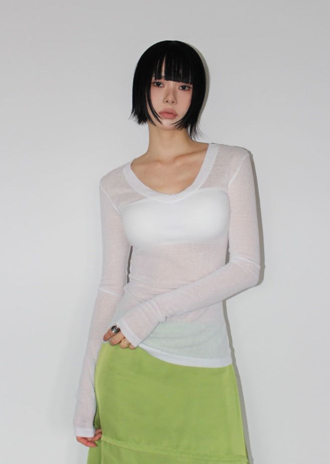 AAKE(アケ)の「SHEER V-NECK LONGSLEEVE(Tops)」