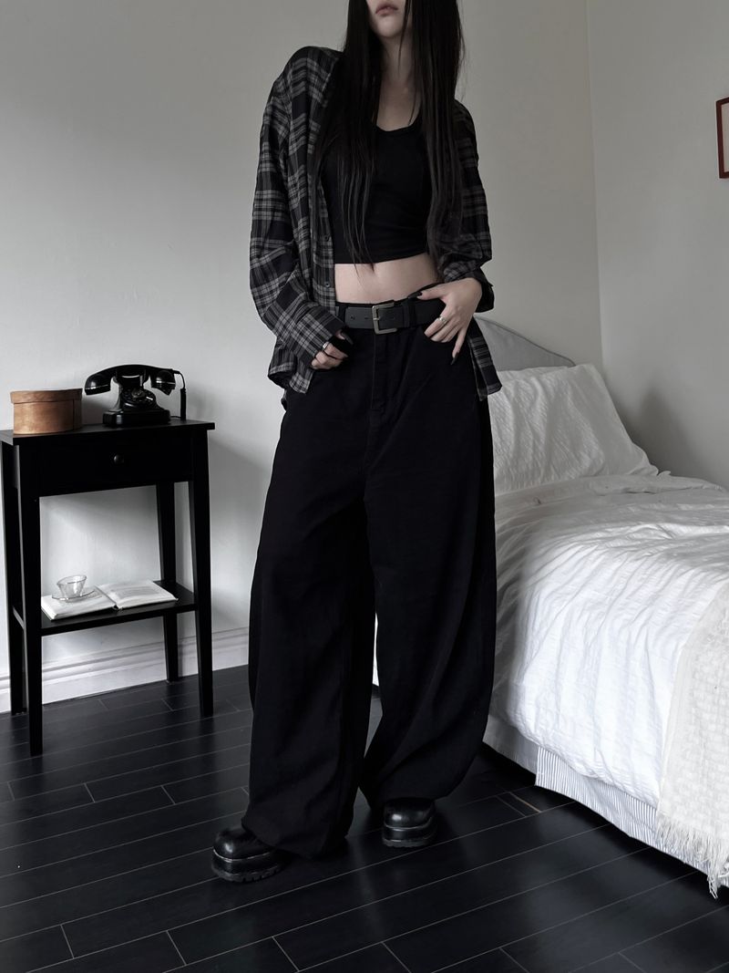 URBAN UNIQUE(アーバンユニーク)の「overfit velvet wide pants(Pants)」