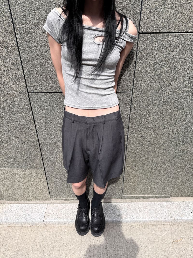 TWO-PINTUCK HARF PANTS