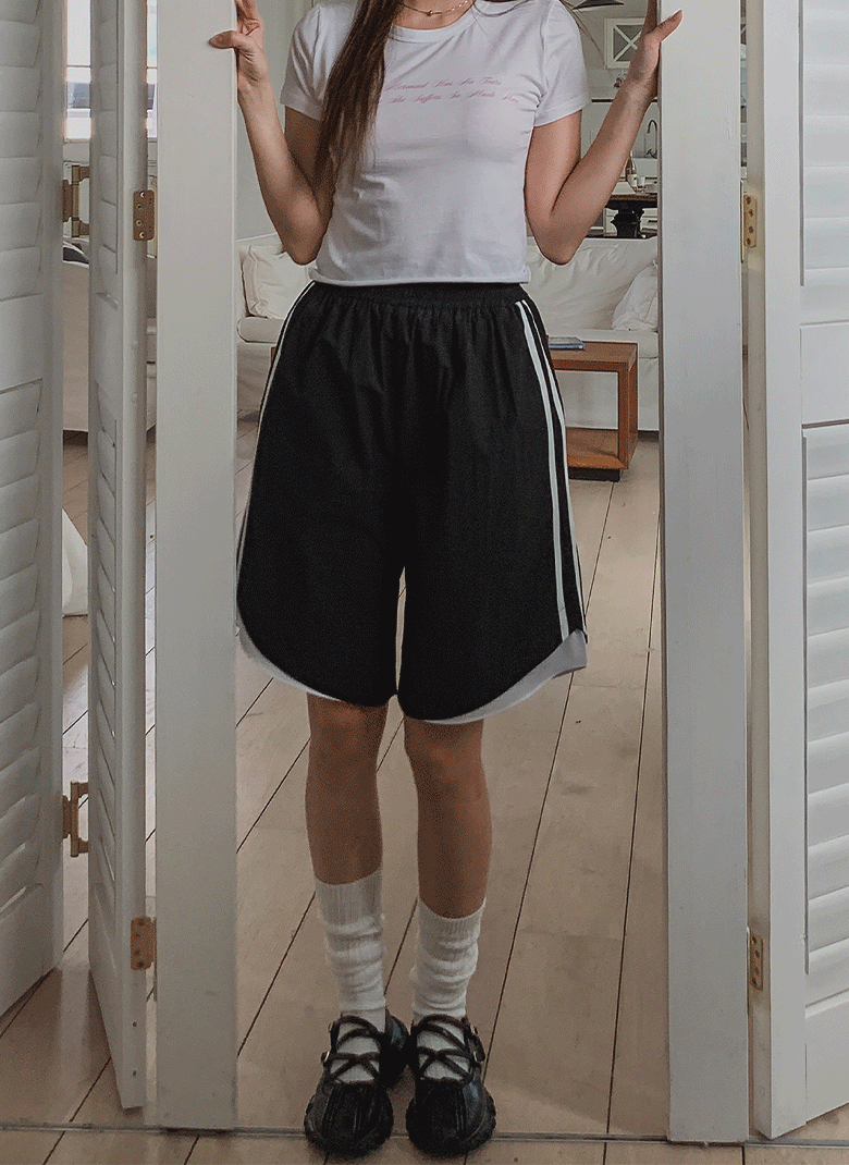 ULAN（ユレン）の「ポーイングライントラックハーフパンツ（Pants）」