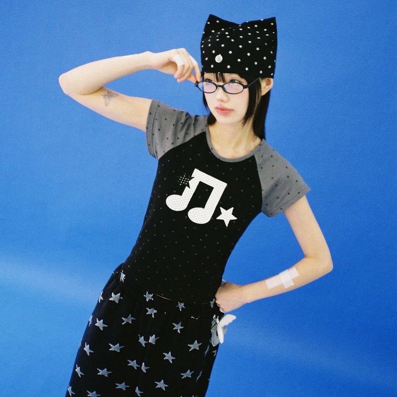 Melody Star Raglan T-shirt - BLACK