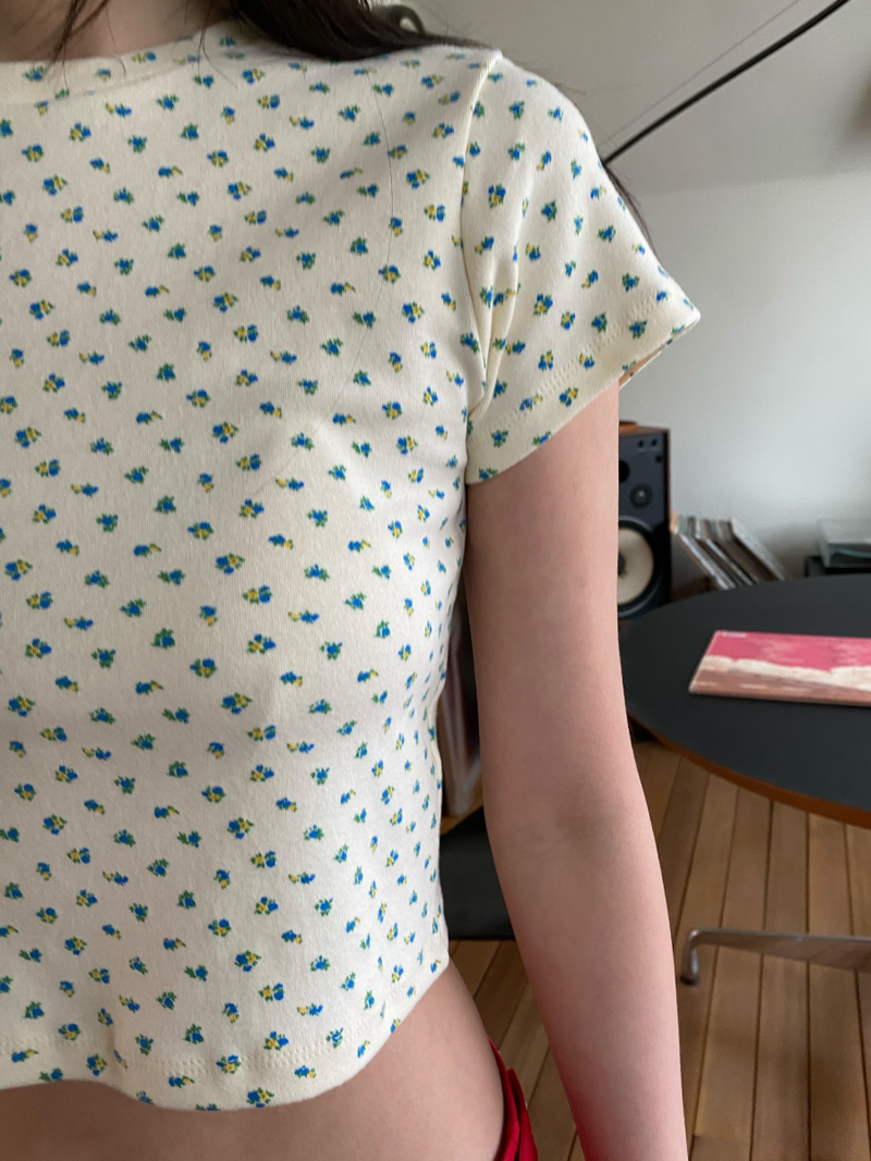 fiance crop T 