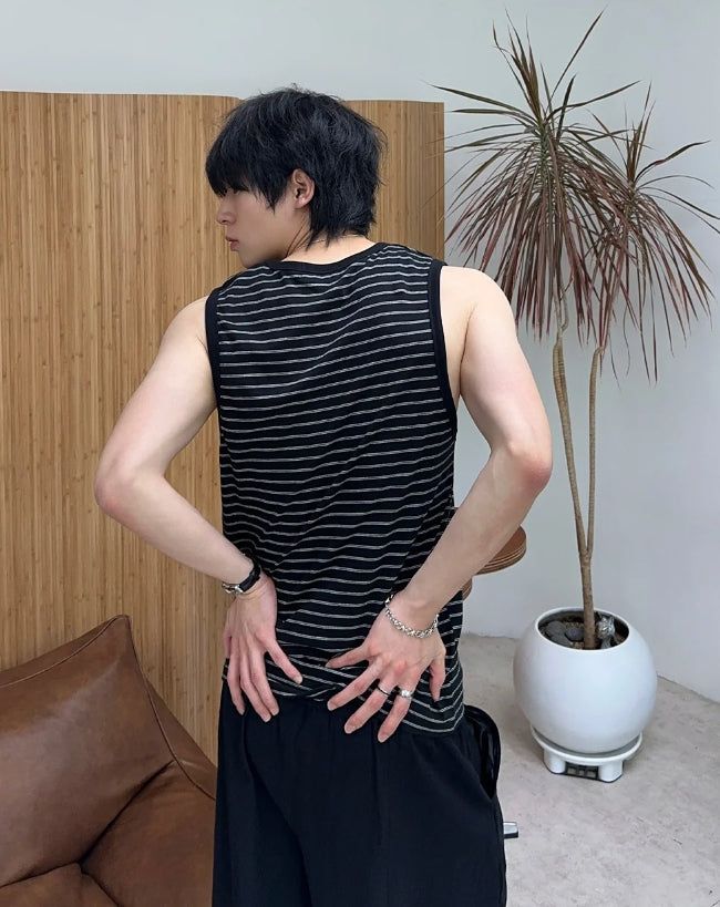 Rubber striped sleeveless top