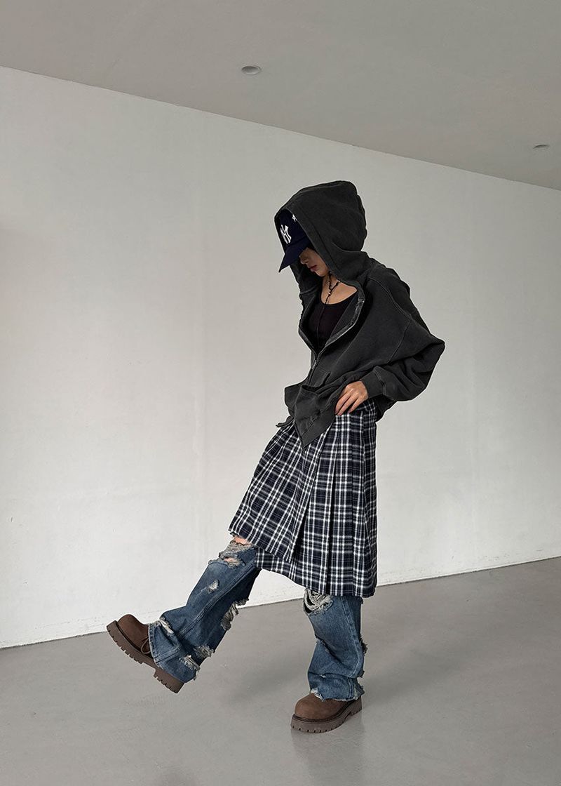 DAMAGE DIRTY DENIM