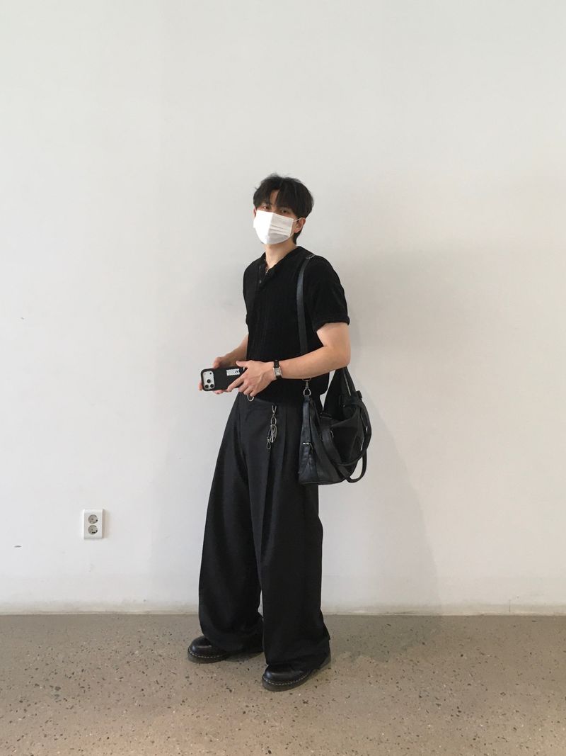 Olen two-tuck wide slacks 3C