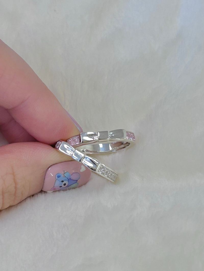 Petit Bow ring