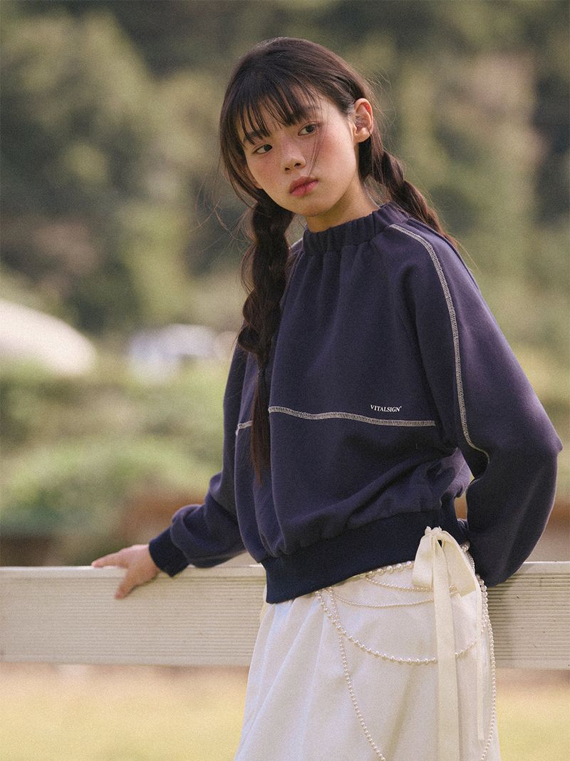 Neck Banding Ribbon Sweatshirt