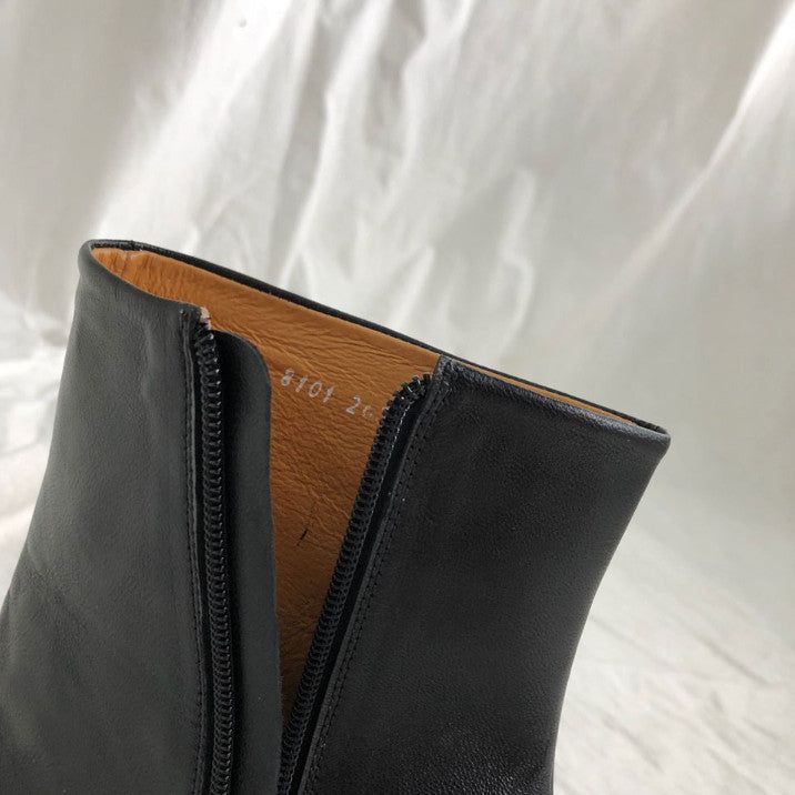 Tabi Boots