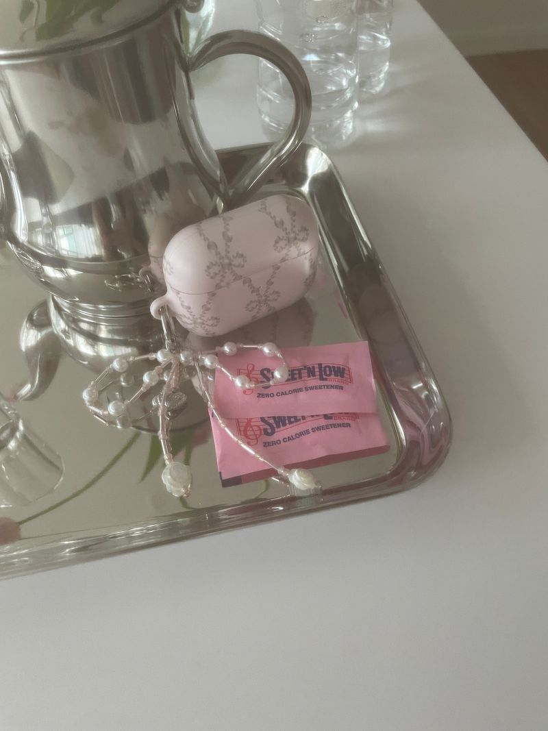 Hold me tight (Pink/Matt) airpod case