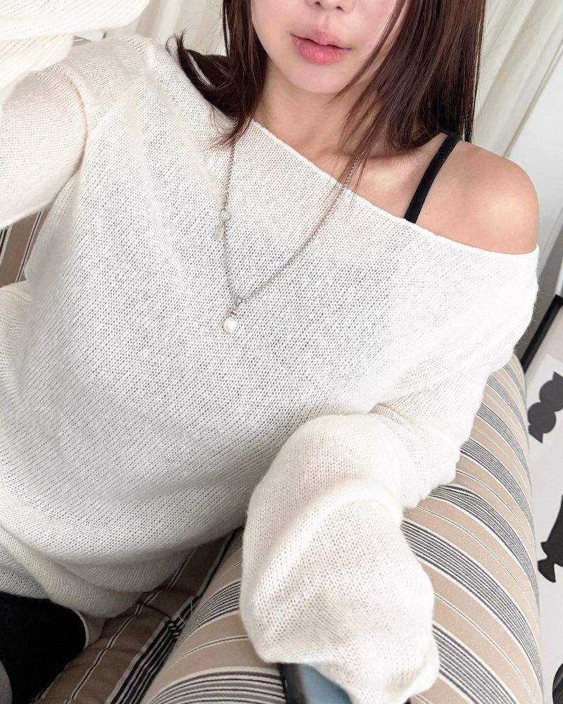 Tether Pearl Necklace