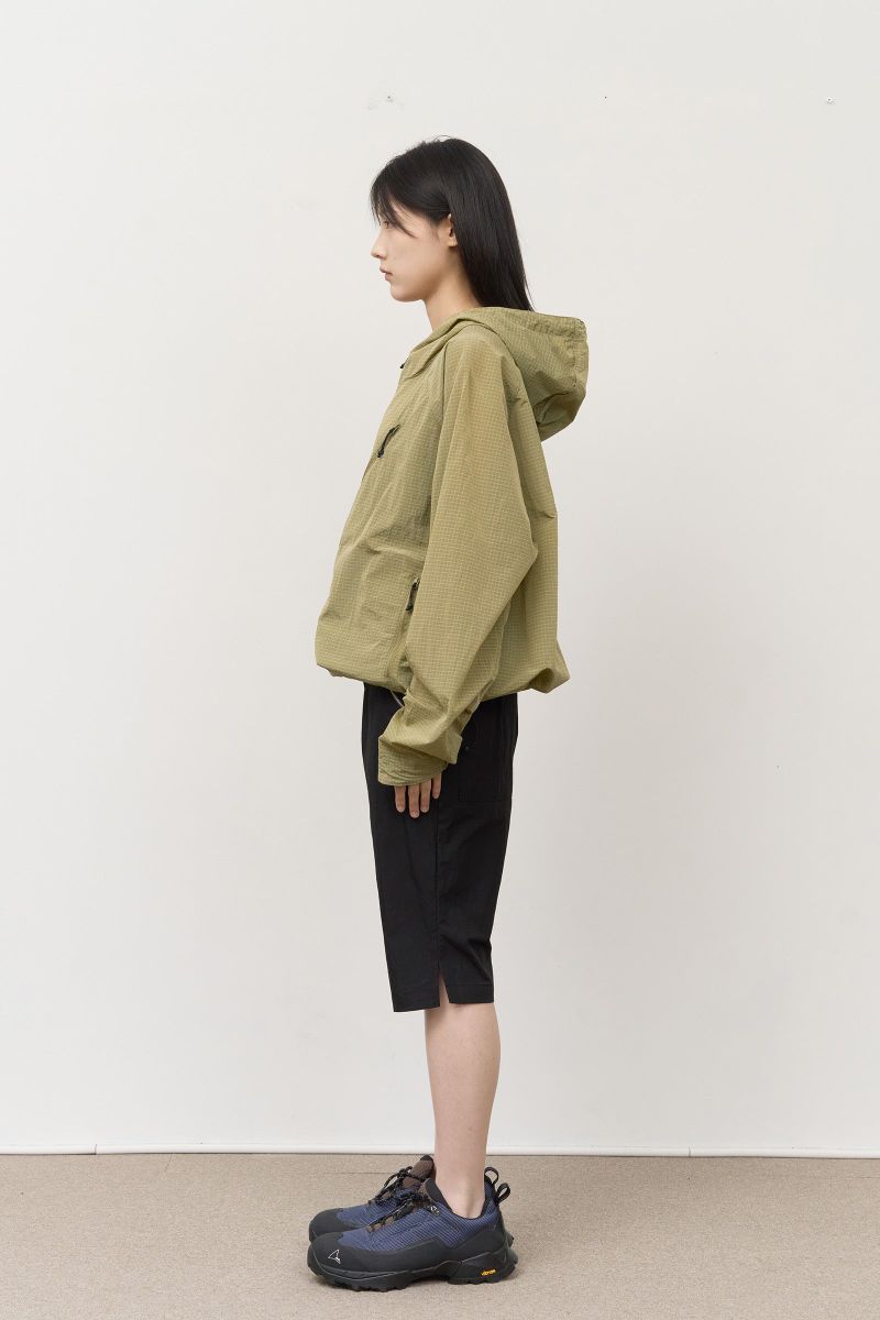 Lake Curved Wind Jacket