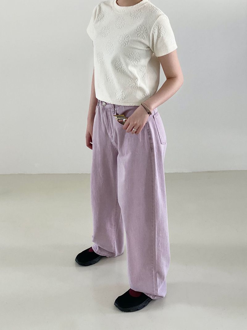Flower daisy cropped t