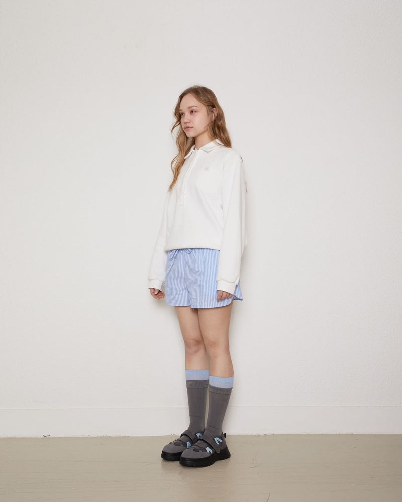 Frill 8 button pk shirt / white