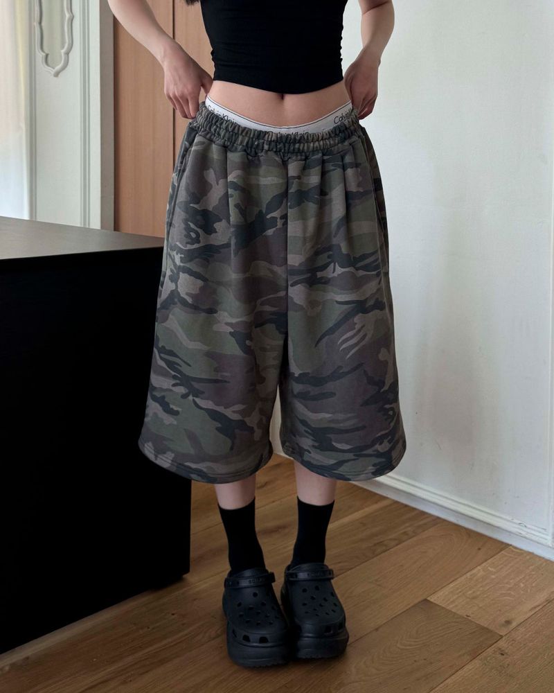 [Unisex] Camo bermuda sweat pants 