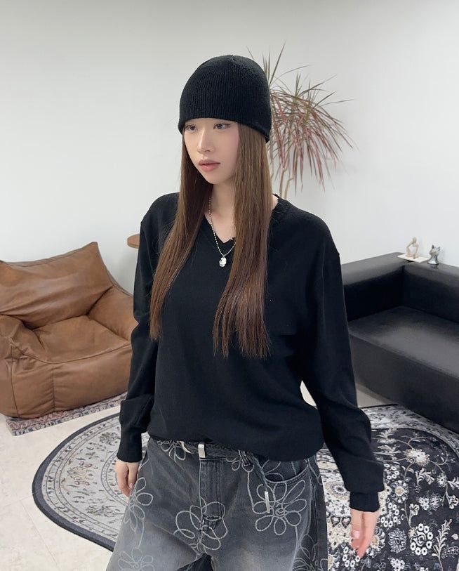 SATIIIZ（サティーズ）の「Faren Damaged V-neck Knit（Tops）」