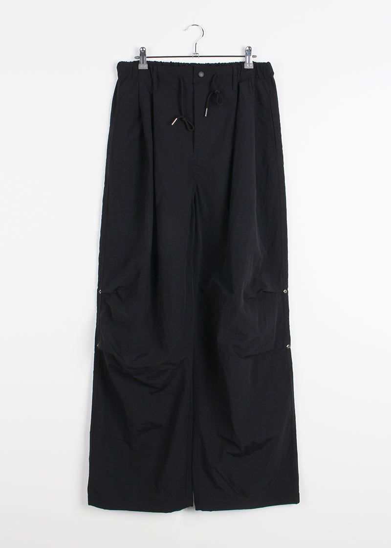 RIVET PINTUCK PANTS