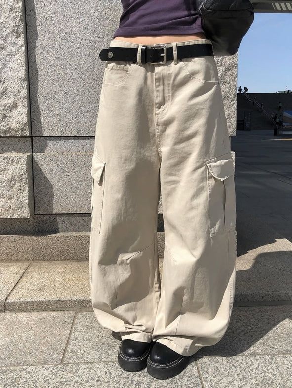 anyonemore（エニーワンモアー）の「ヘールコットンカーゴカットワイドパンツ（パンツ）」