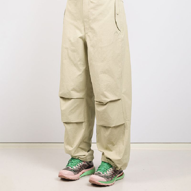 PIPI PARACHUTE PANTS - BEIGE GREEN