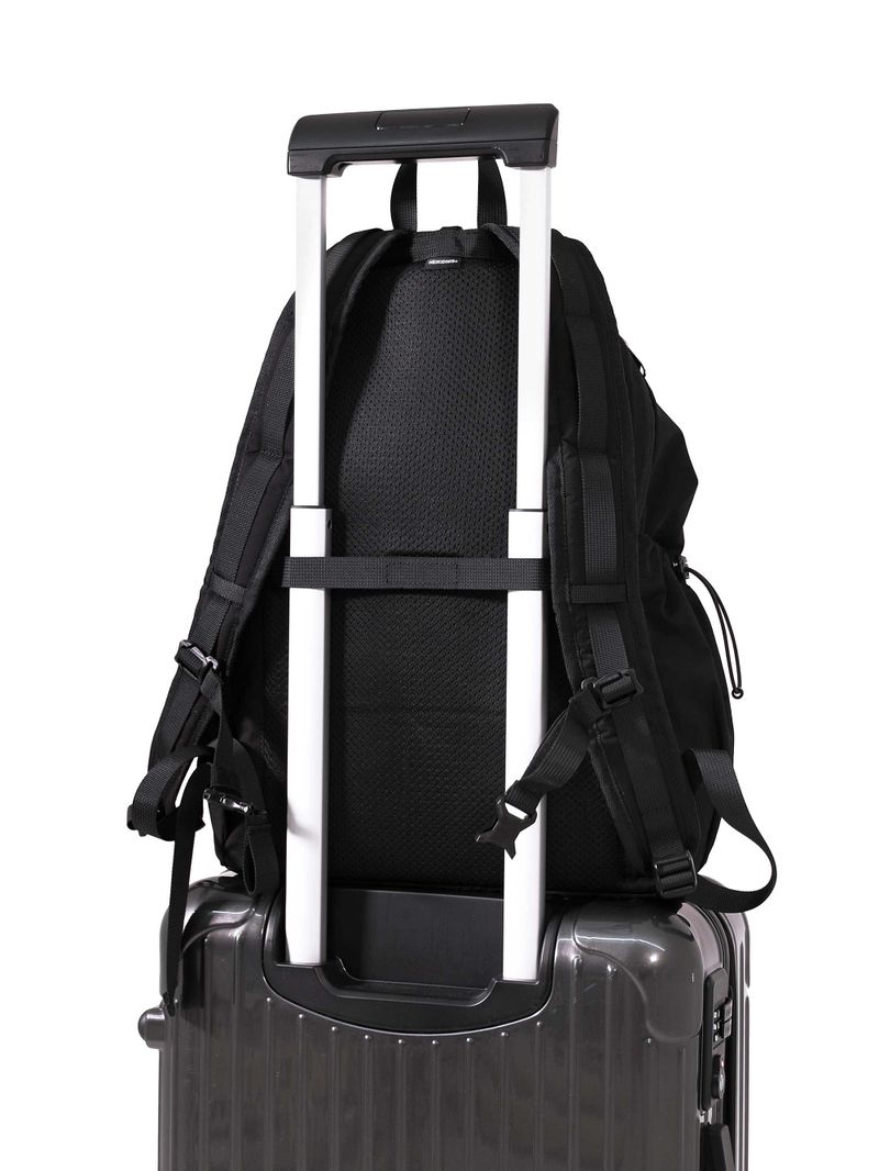 AERO STRING BACKPACK / BLACK