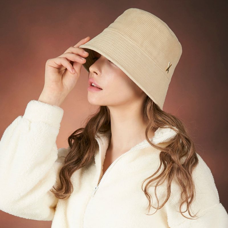Corduroy stud drop bucket hat