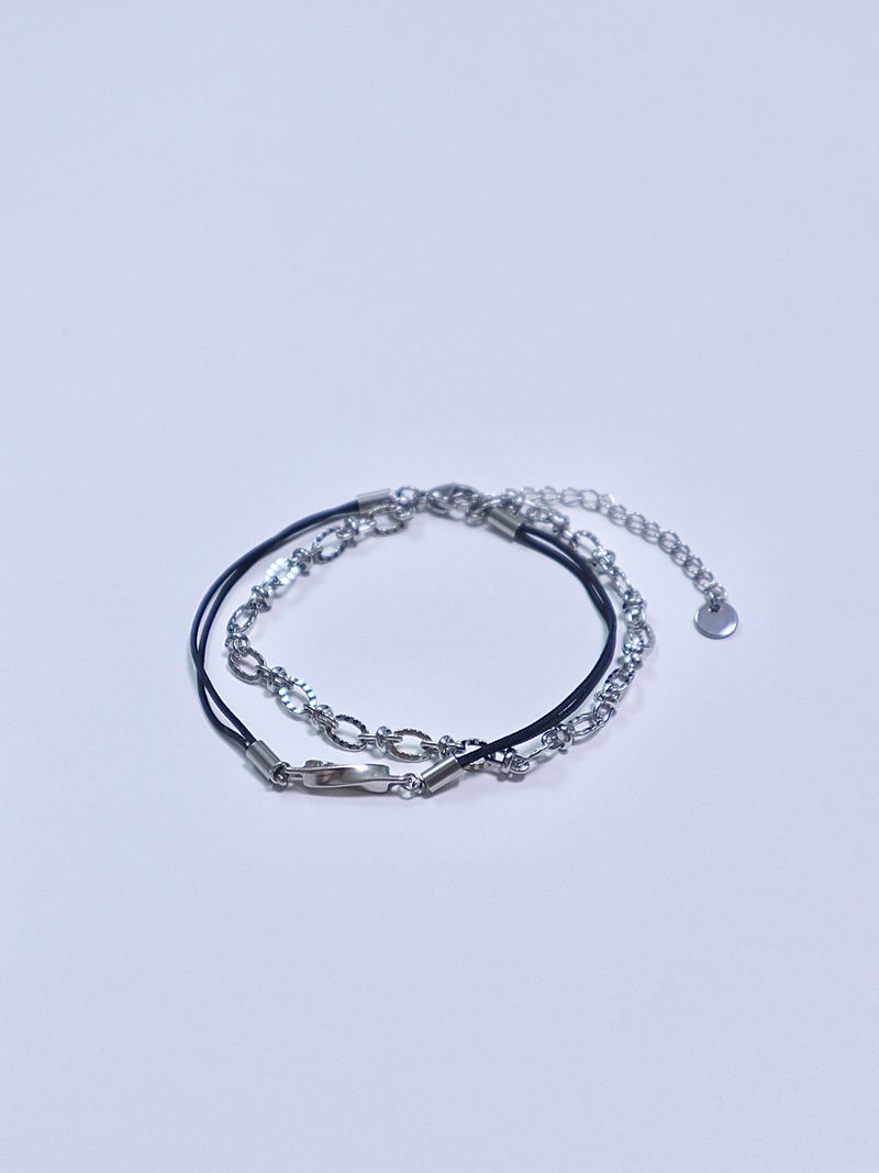 All surgical seel new wave layered string bracele