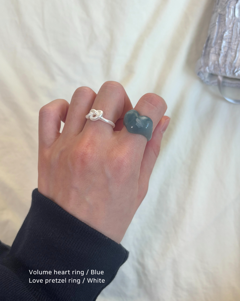 Love Pretzel Ring