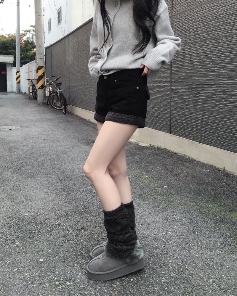 sopen fur shorts