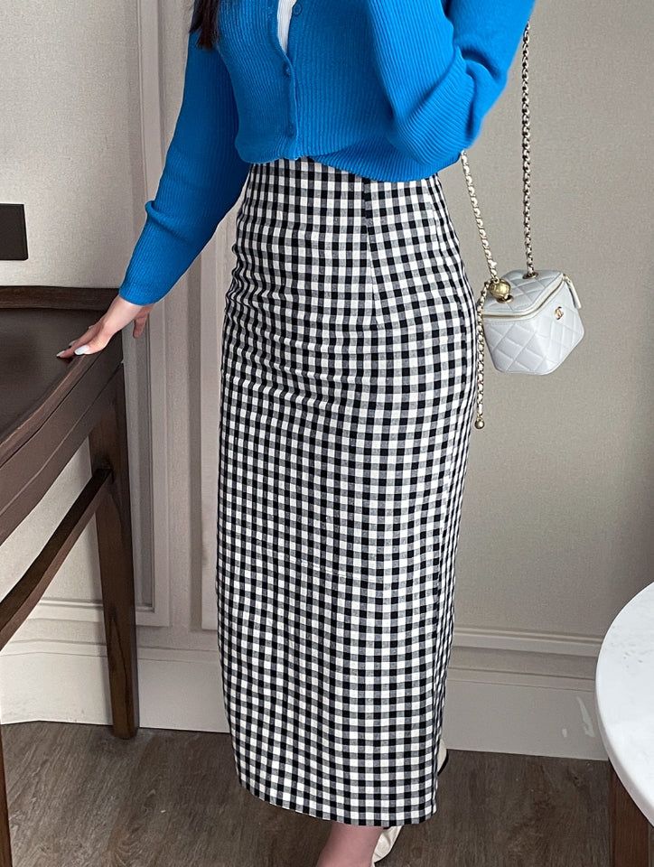 iam mari（アイアム マリ）の「Medon Slit Check H-line Long Skirt（Skirts）」