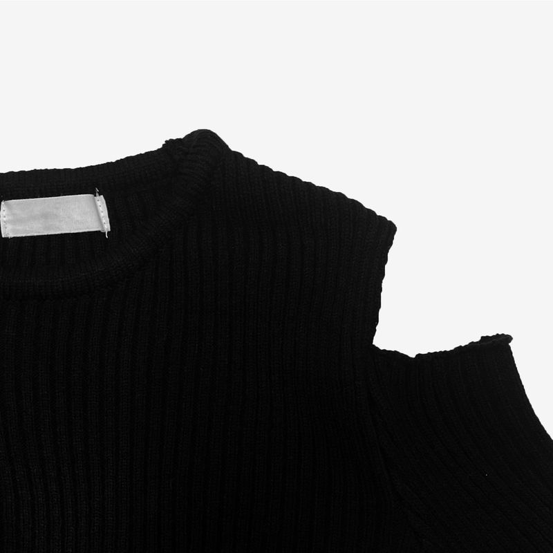 trun shoulder cut-out knitwear