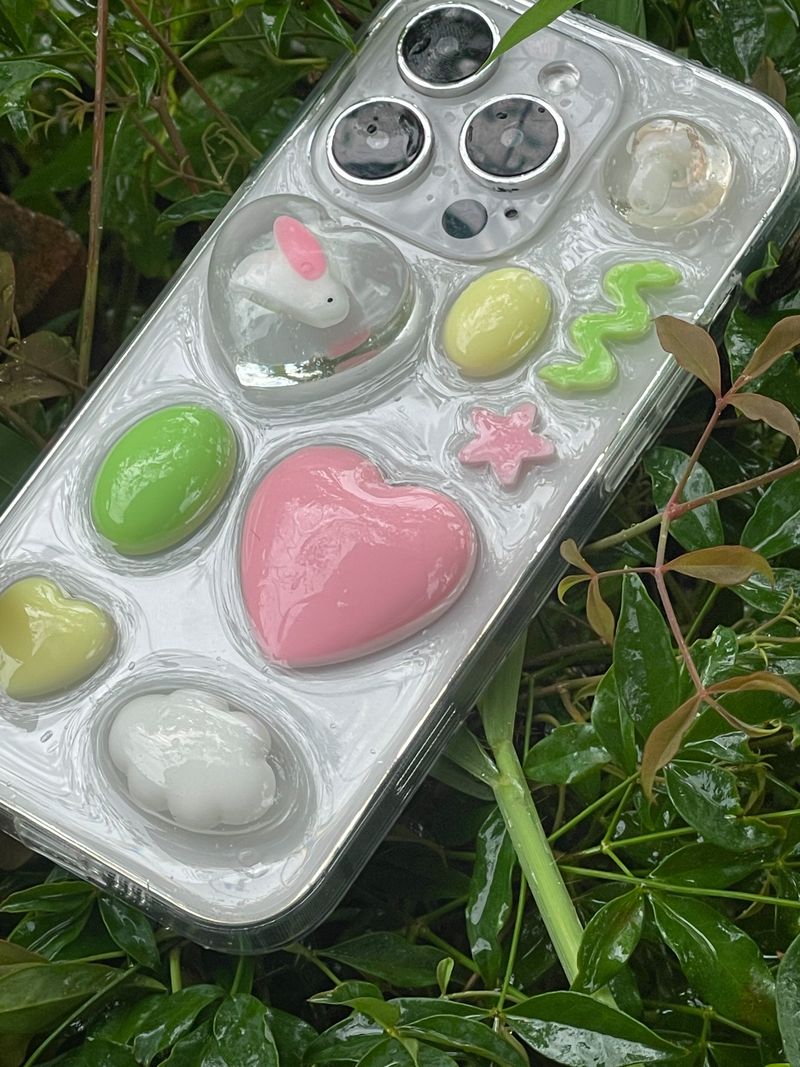 [made] Rabbit Village Phone Case