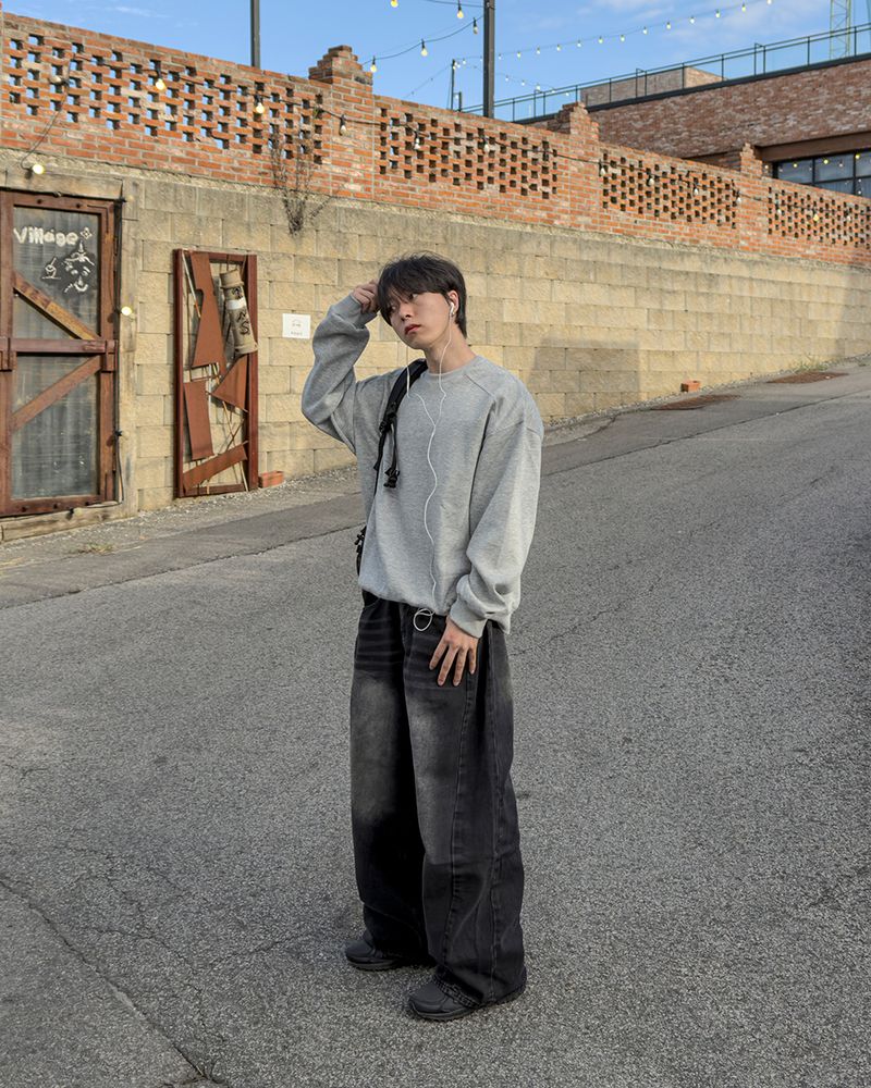 Bael plain cut overfit sweatshirt