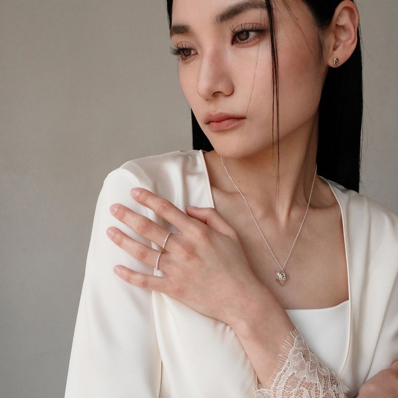 Mini wrinkle ring