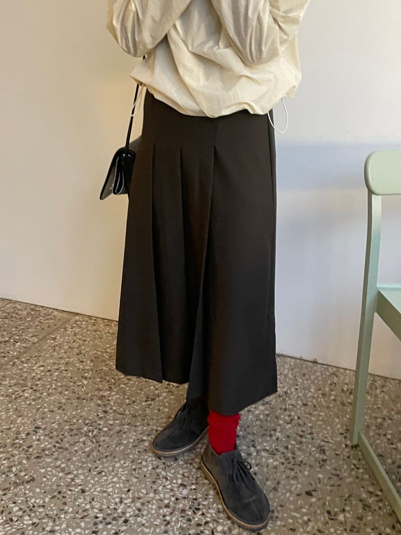 Leaf crease long skirt