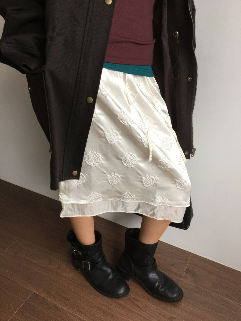 Reverse Rose Skirt (2color)