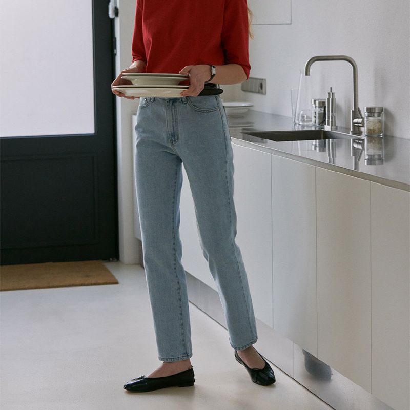 URAGO（ユラゴ）の「Bennett light denim（Pants）」