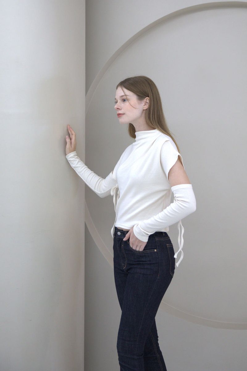 Half Neck Cut-out T-shirt Ivory