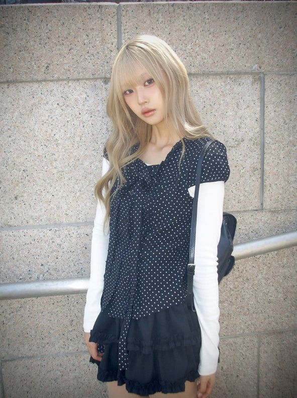 anyonemore（エニーワンモアー）の「Lotte Dot Frill Ribbon Slim Short Sleeve Blouse（Tops）」