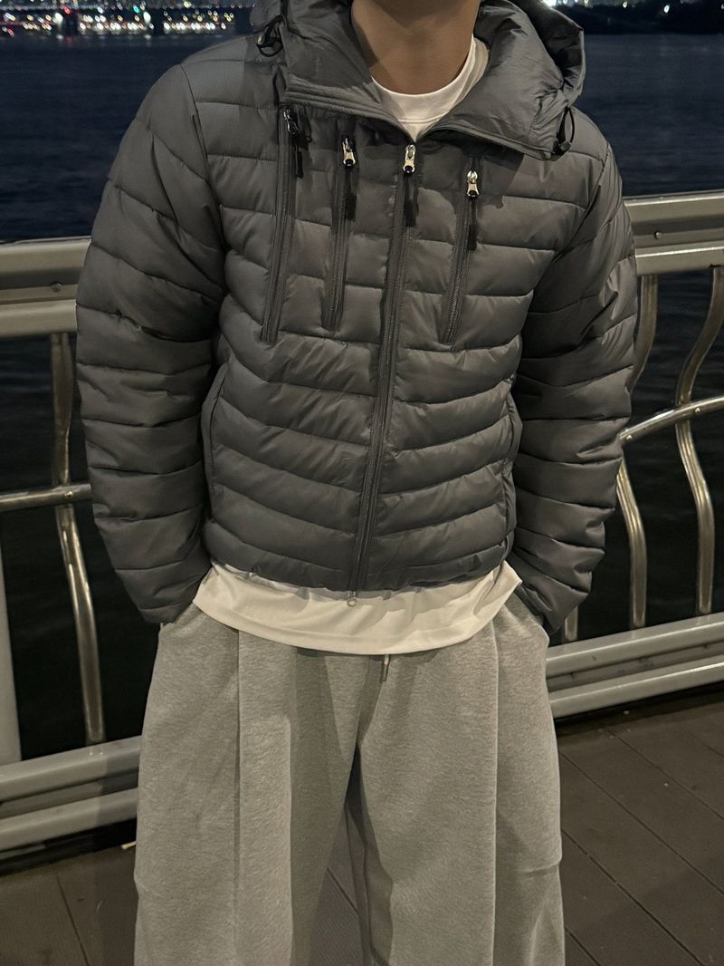 Tech multi-pocket hooded lightweight padding