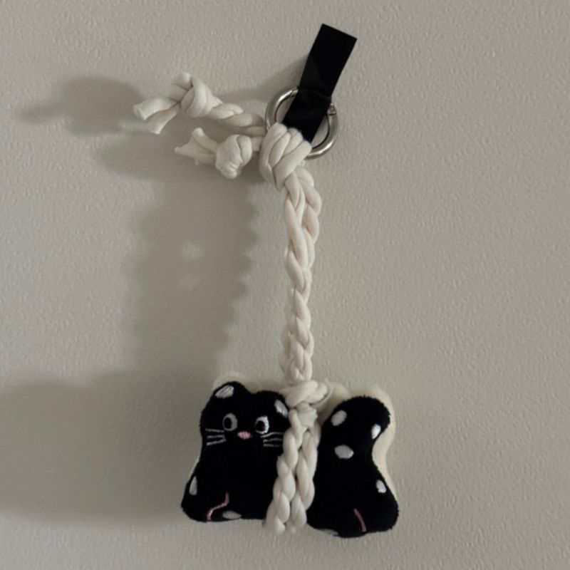 saintvine（セイントバイン）の「double dot visor cat keyring（Miscellaneous Goods/Stationery）」