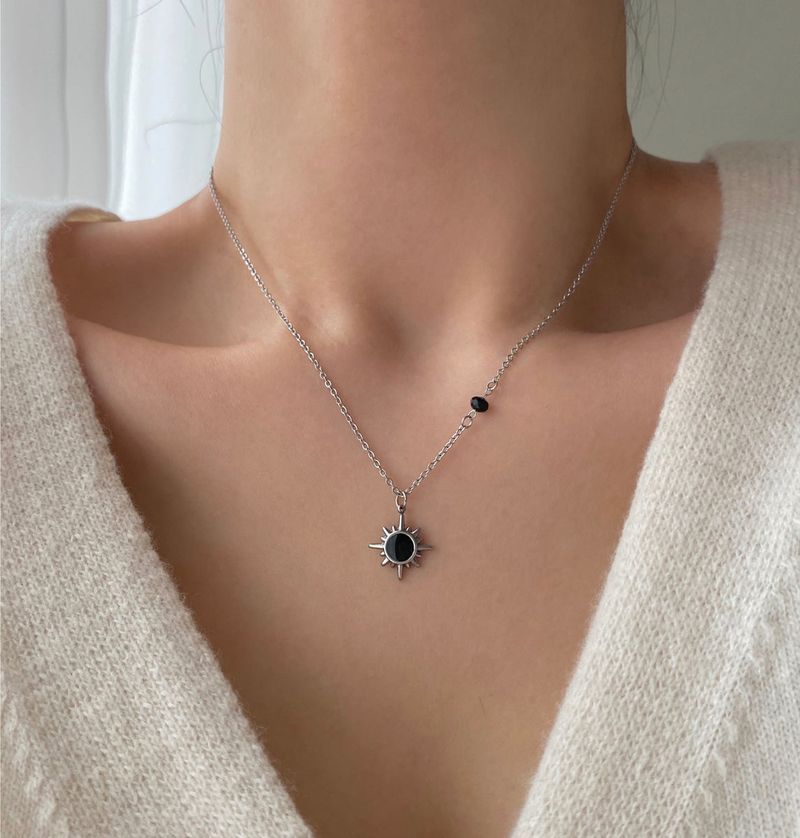 shia Shine Star Black Unique Necklace