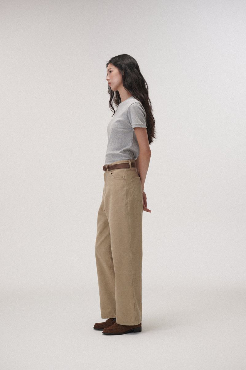 Round half T (Black)