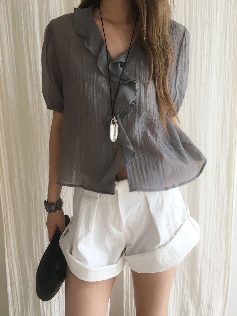 Weekend roll-up shorts