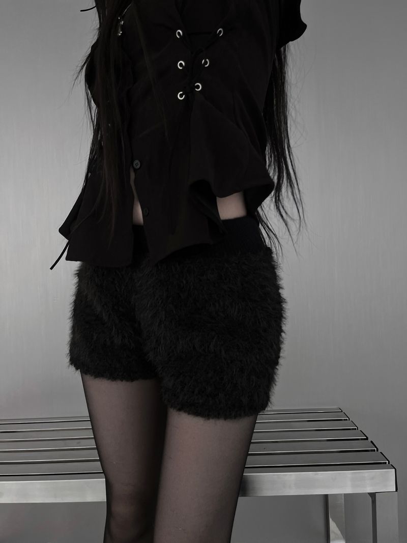 winter fuzzy fur short pants (2color)