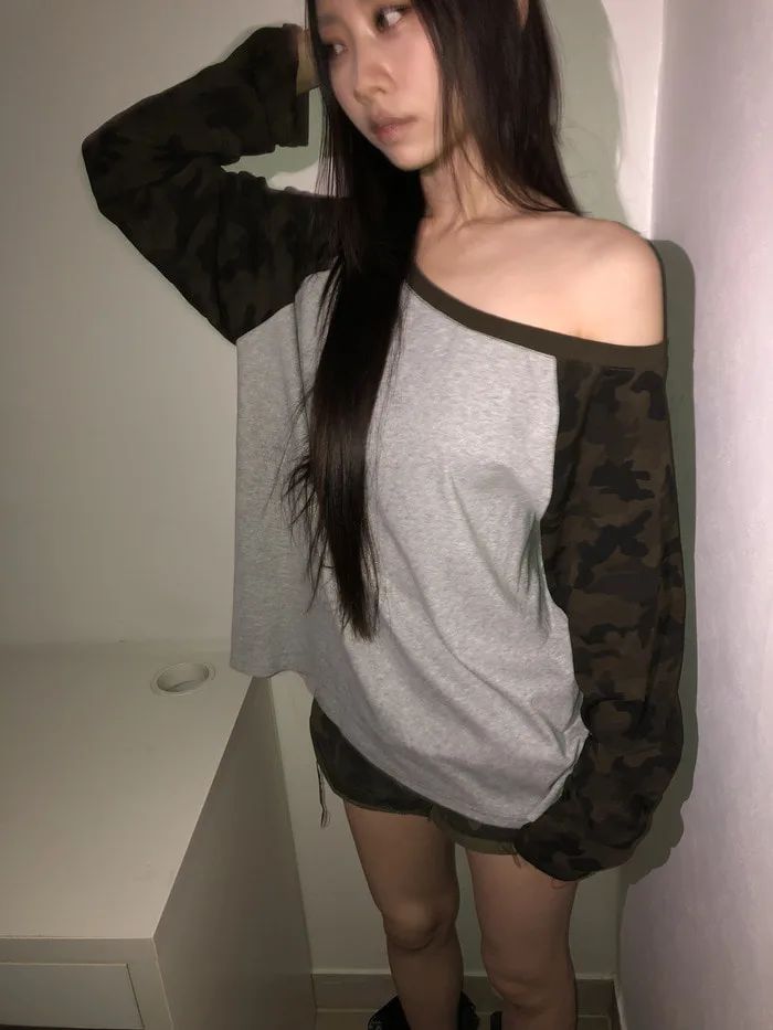 Angel Baby（エンジェルベイビー）の「Shy Camo Raglan Tee（Tops）」