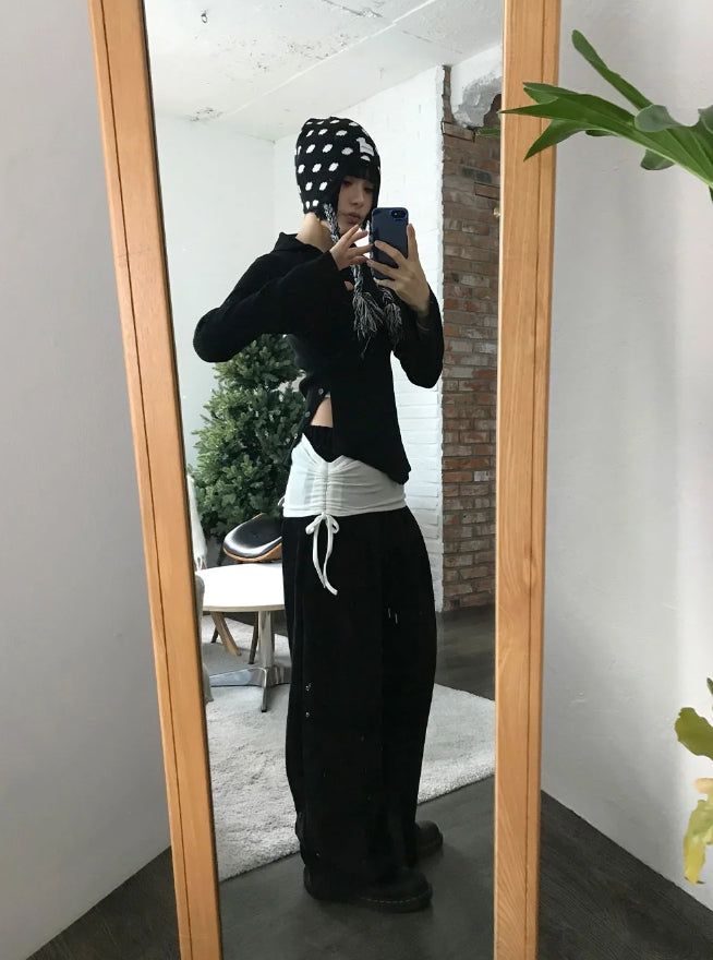 CUT-OUT STRAP LONGSLEEVE