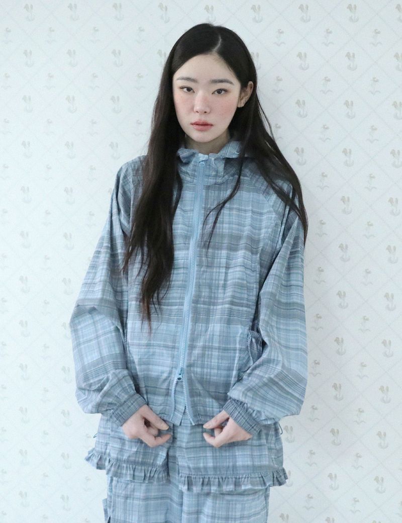 UGLYSHADOW（アグリーシャドウ）の「RUFFLE CHECKERED WINDBREAKER JACKET(BLUE)（Jackets/Outerwear）」